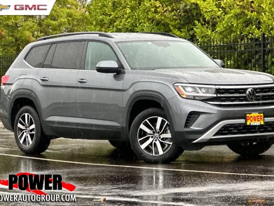 2022 Volkswagen Atlas SE photo 1