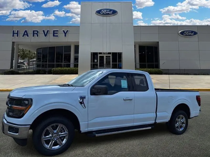 2025 Ford F-150 XLT photo 1