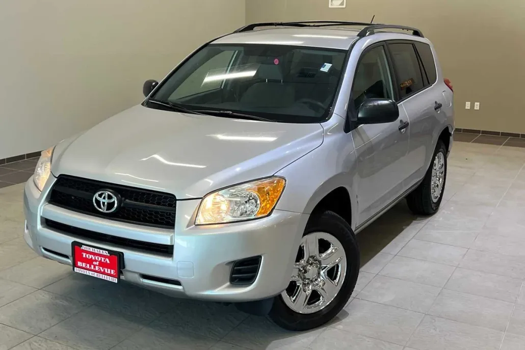 2012 Toyota RAV4 photo 1