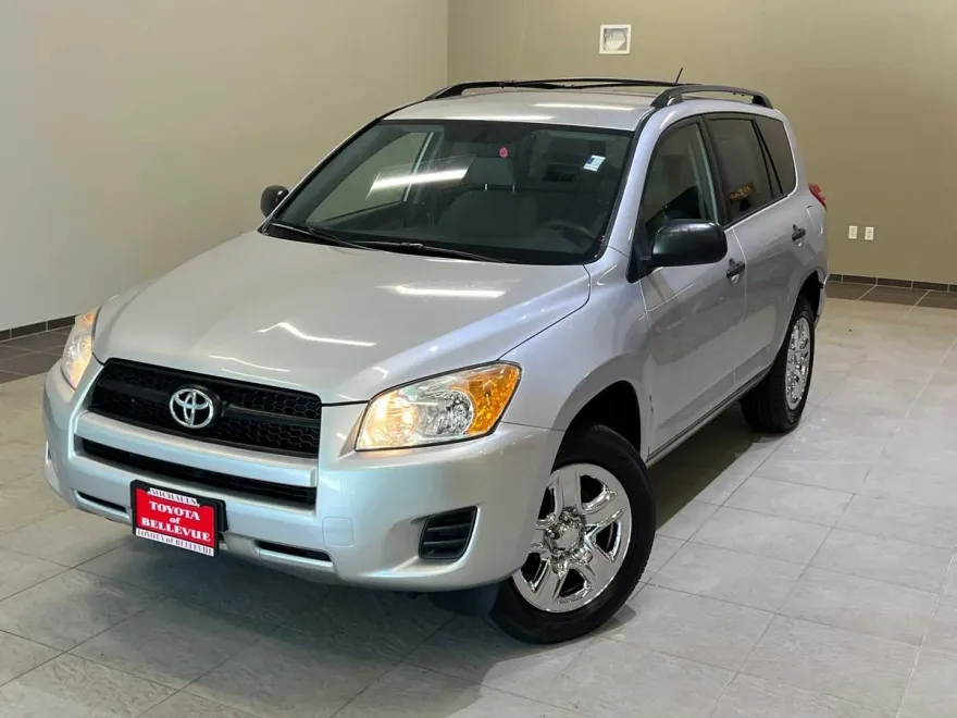 2012 Toyota RAV4 photo 1