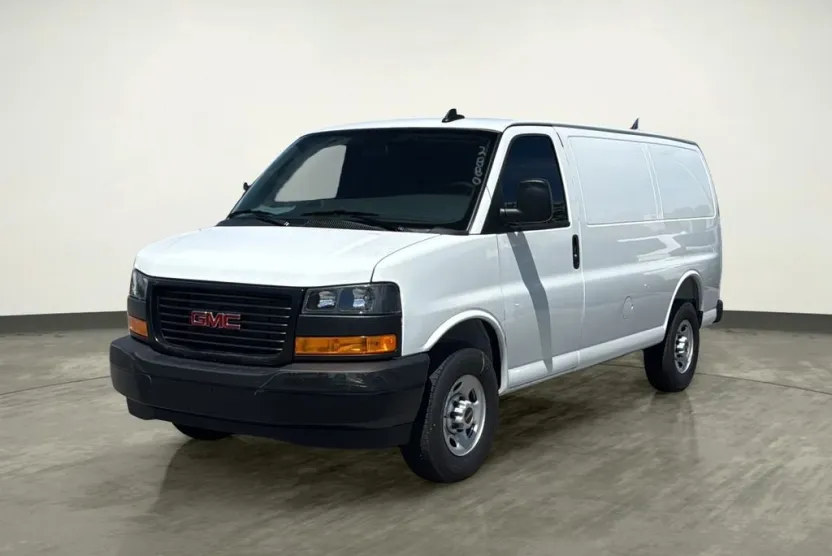 2025 Gmc Savana Cargo 2500 photo 1