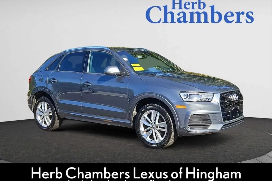 2017 Audi Q3 Premium photo 1