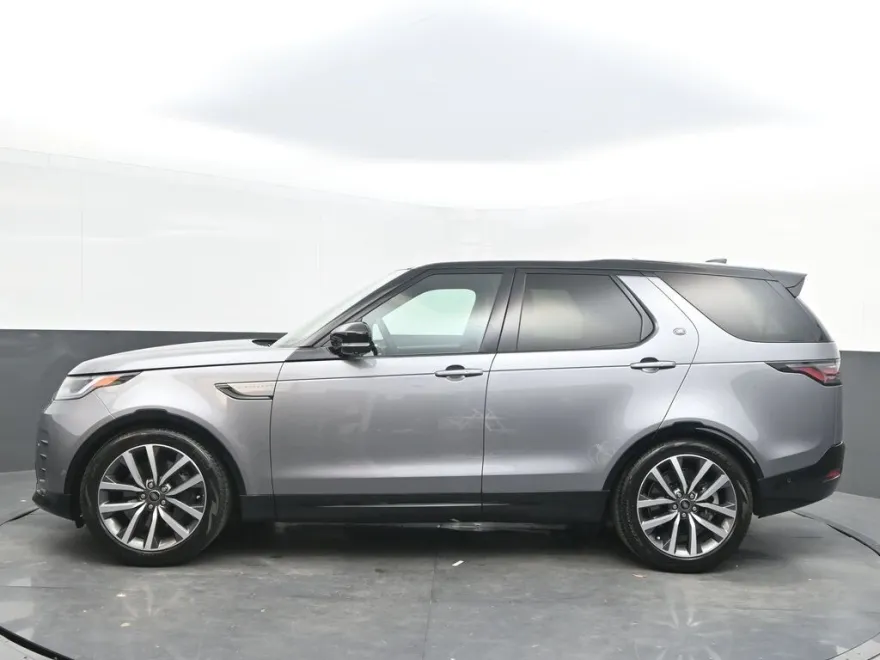 2023 Land Rover Discovery S R-Dynamic photo 1