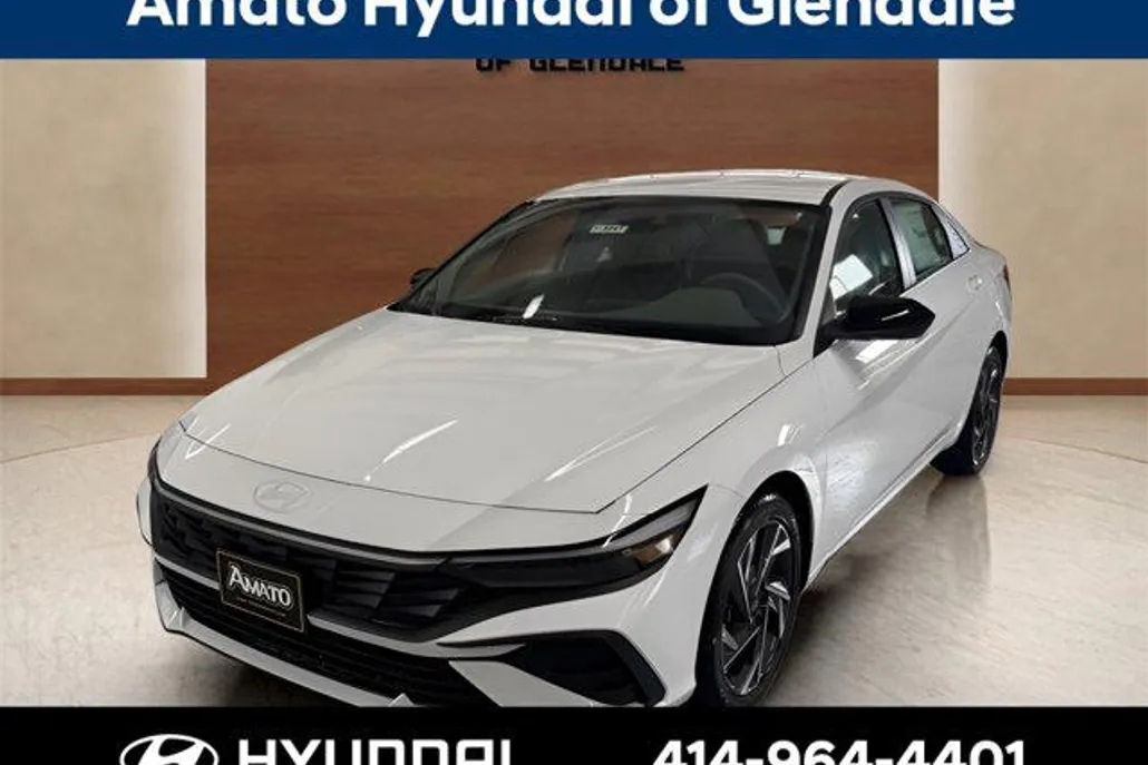 2025 Hyundai Elantra SEL Sport photo 1