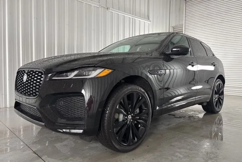 2026 Jaguar F-PACE P250 R-Dynamic S photo 1