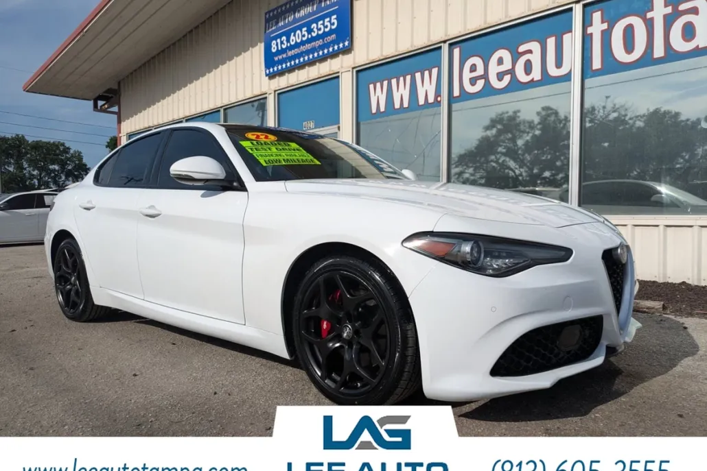 2022 Alfa Romeo Giulia Ti photo 1