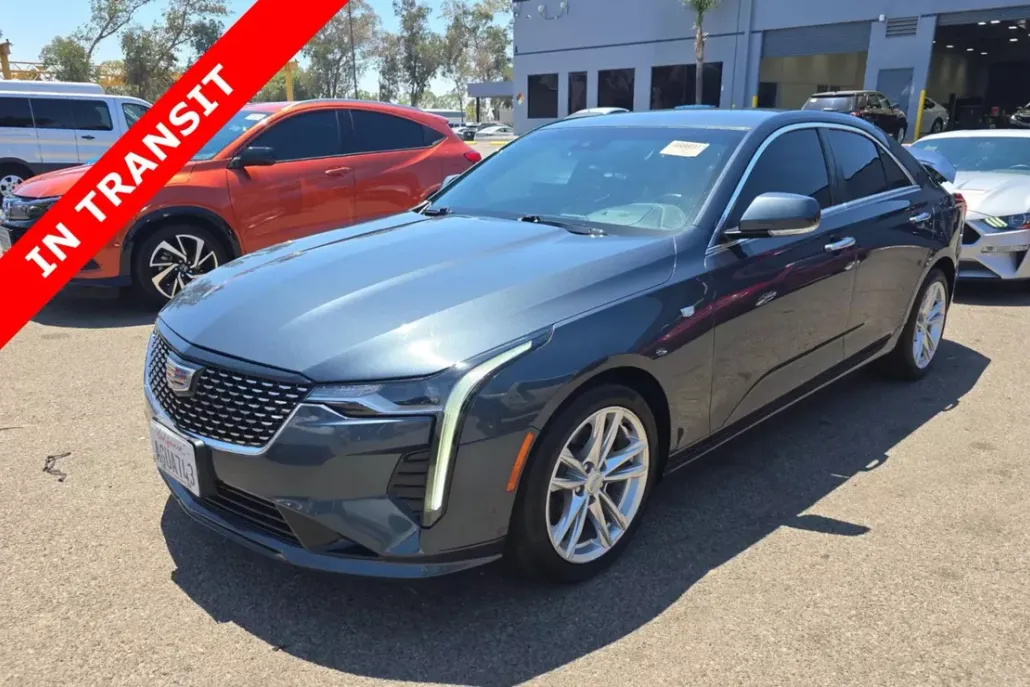 2022 Cadillac CT4 Luxury photo 1