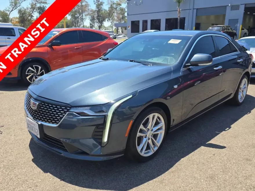 2022 Cadillac CT4 Luxury photo 1