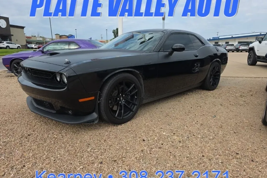 2022 Dodge Challenger R/T Scat Pack photo 1