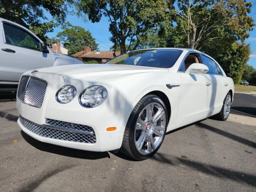 2018 Bentley Flying Spur V8 photo 1