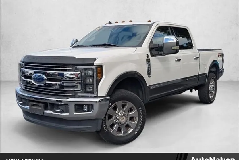 2019 Ford F-350 Lariat photo 1