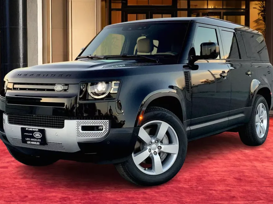 2025 Land Rover Defender 130 S photo 1