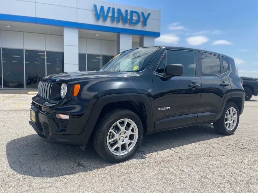 2023 Jeep Renegade Latitude photo 1