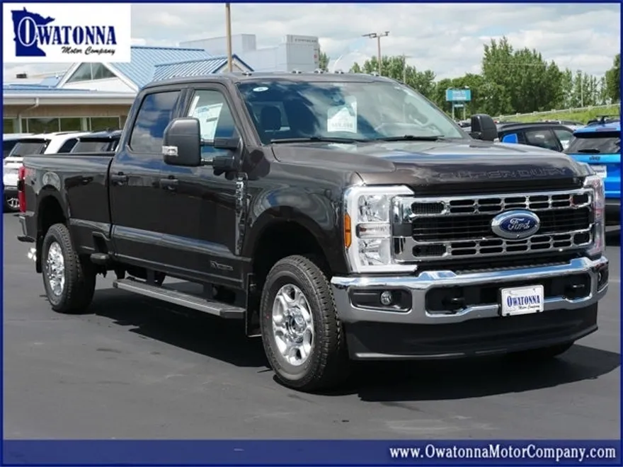 2025 Ford F-350 photo 1