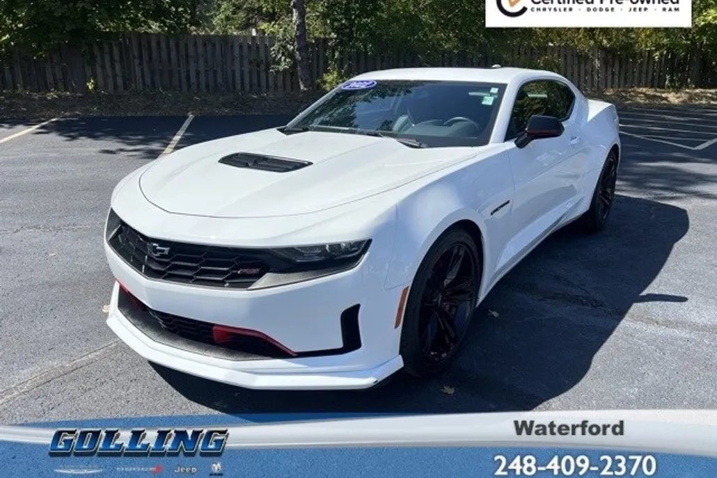 2022 Chevrolet Camaro LT1 photo 1