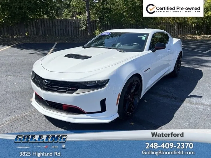 2022 Chevrolet Camaro LT1 photo 1