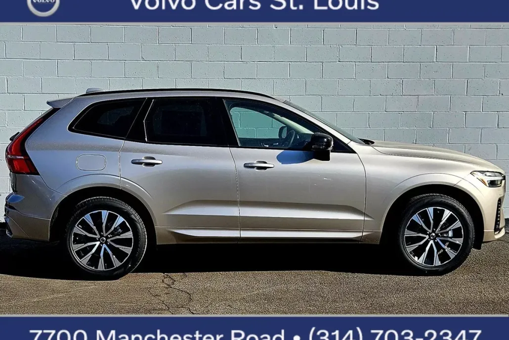 2025 Volvo XC60 B5 Core photo 1