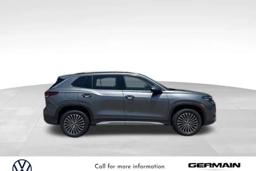 2025 Volkswagen Tiguan S photo 1