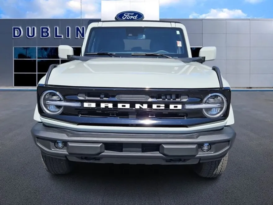 2024 Ford Bronco Outer Banks photo 1