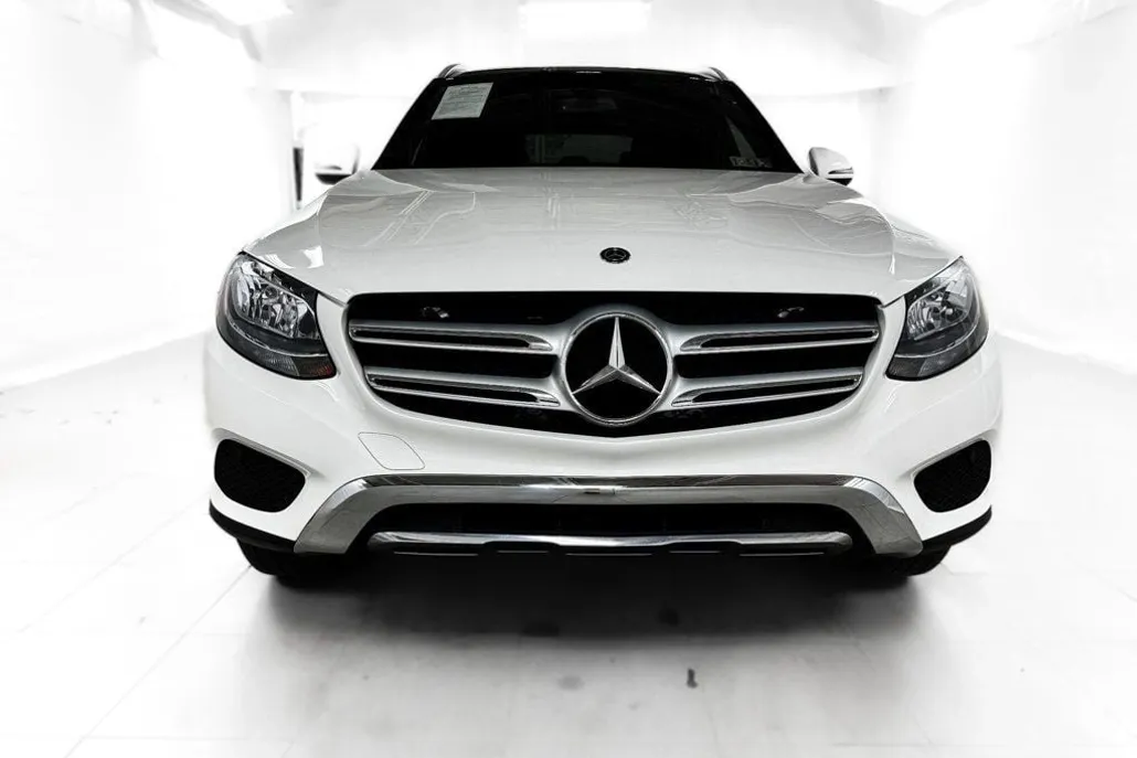 2019 Mercedes Benz GLC 300 4MATIC photo 1