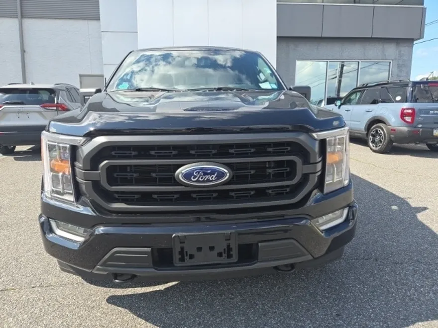 2022 Ford F-150 XLT photo 1