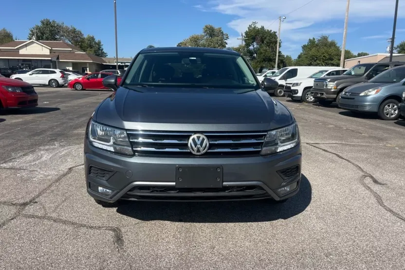 2018 Volkswagen Tiguan SE photo 1