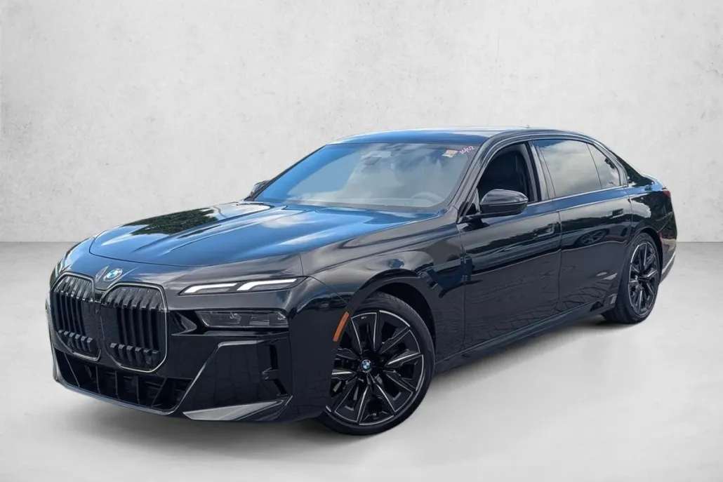 2025 Bmw 740i photo 1