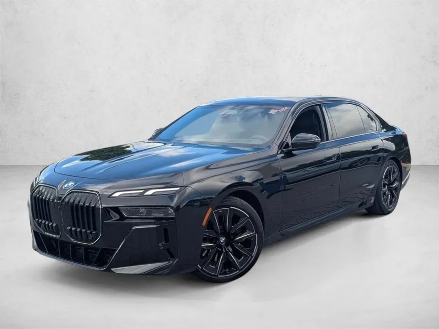 2025 Bmw 740i photo 1