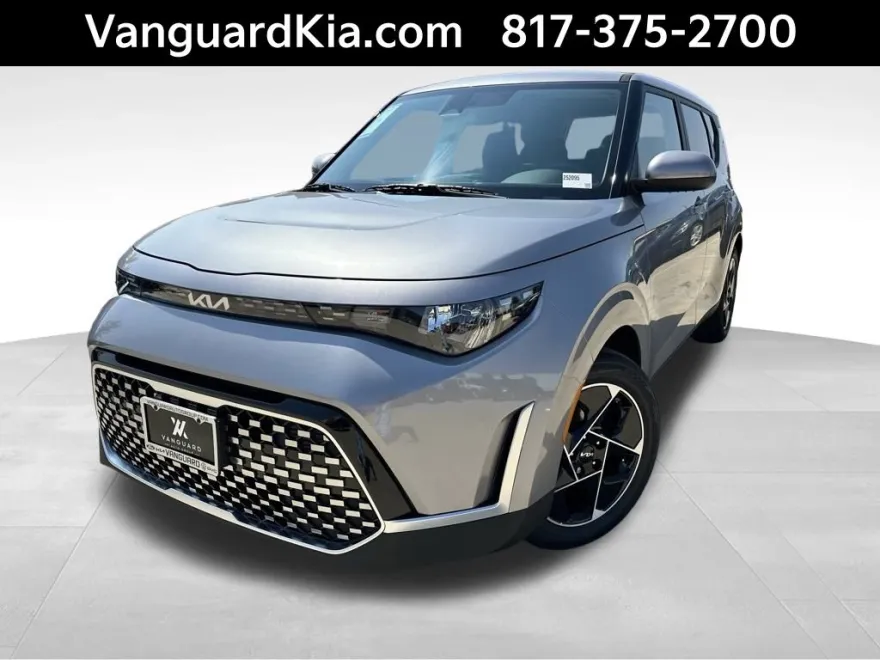 2025 Kia Soul EX photo 1
