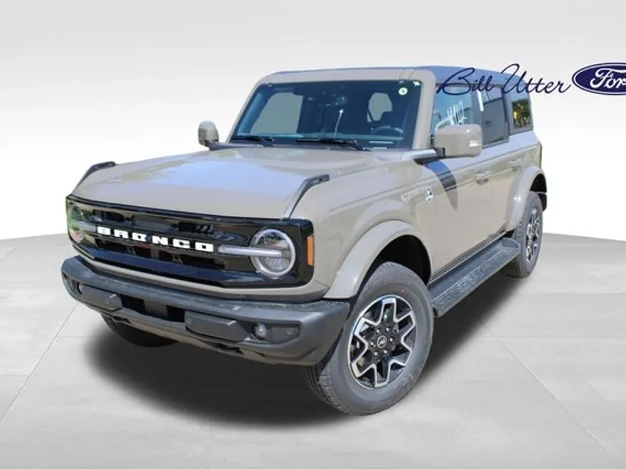 2025 Ford Bronco Outer Banks photo 1