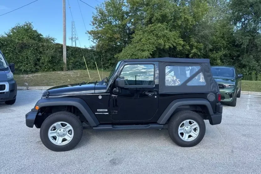 2018 Jeep Wrangler Sport photo 1
