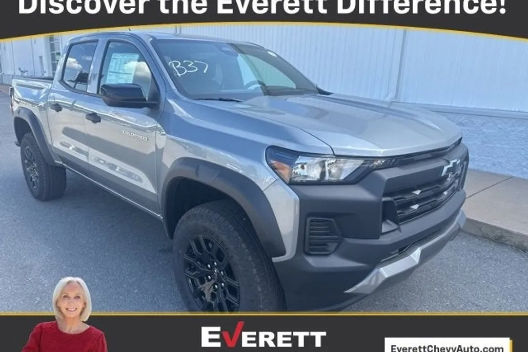 2026 Chevrolet Colorado Trail Boss photo 1
