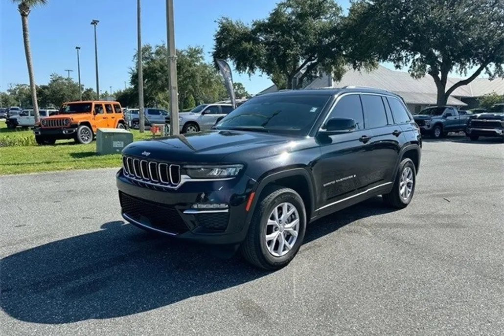 2022 Jeep Grand Cherokee Limited photo 1