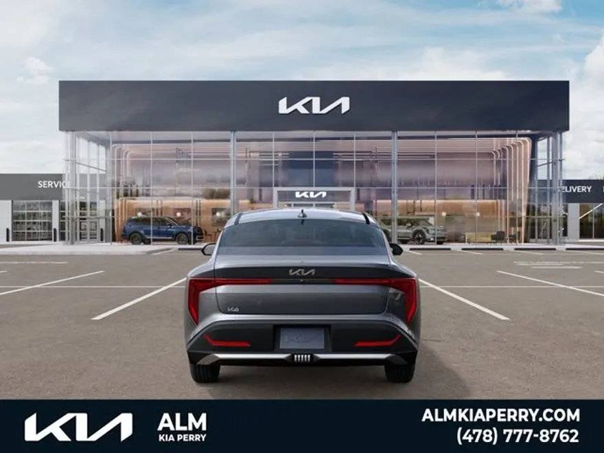 2025 Kia K4 LXS photo 1