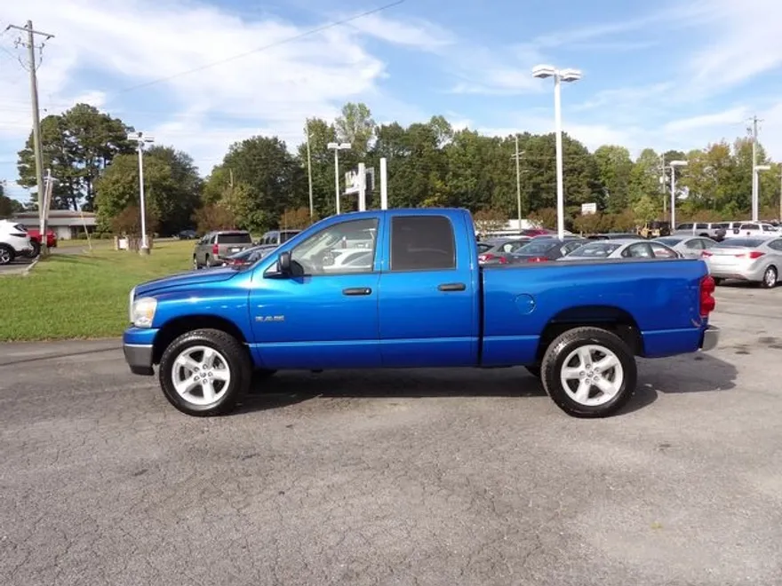 2008 Dodge Ram SLT photo 1