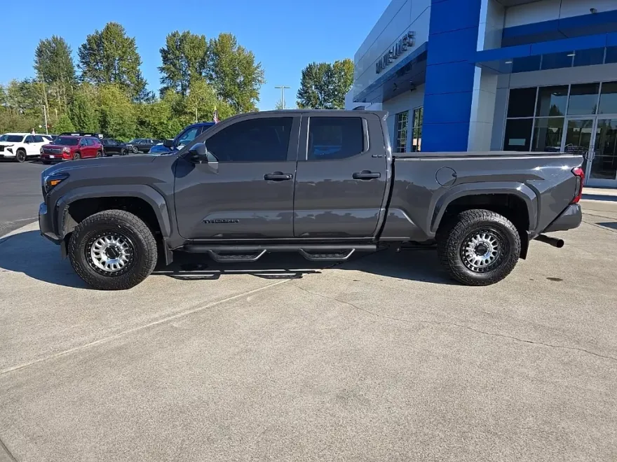 2024 Toyota Tacoma SR5 photo 1