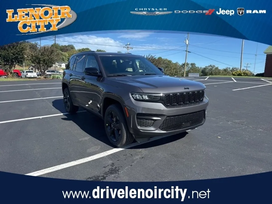2025 Jeep Grand Cherokee Laredo X Altitude photo 1