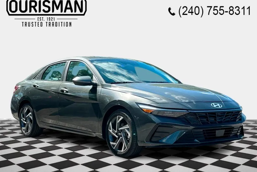 2025 Hyundai Elantra SEL Convenience photo 1