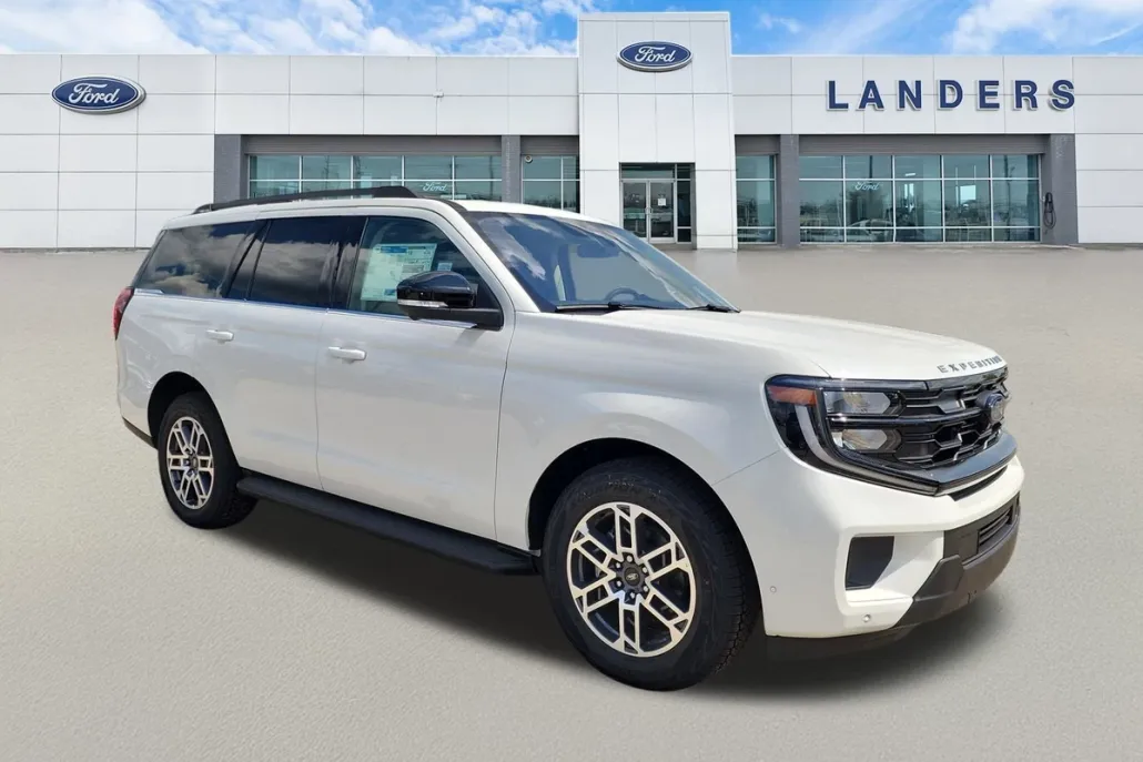 2025 Ford Expedition photo 1