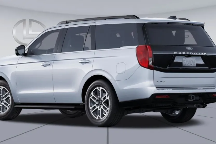 2025 Ford Expedition photo 1