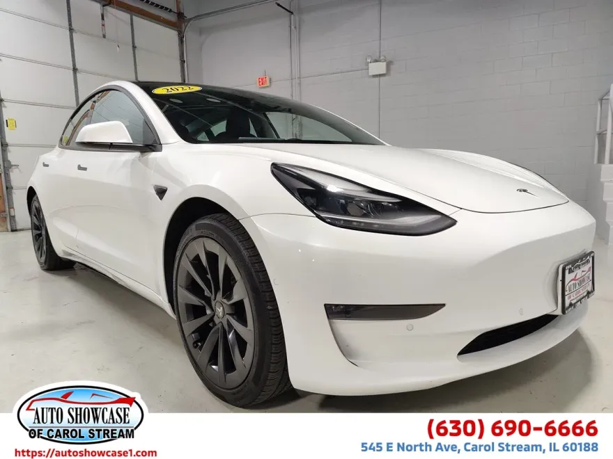 2022 Tesla Model 3 Long Range photo 1