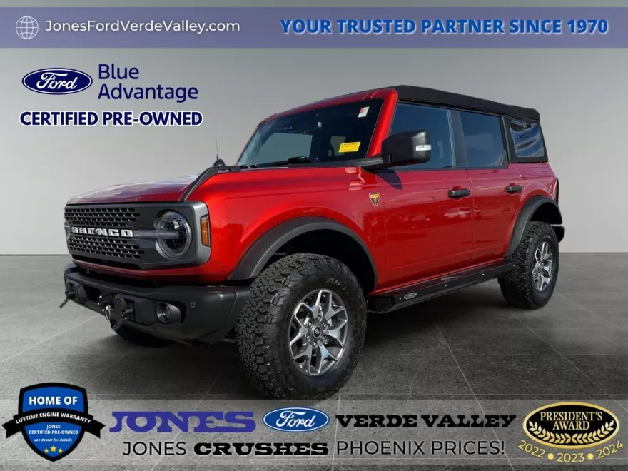 2023 Ford Bronco Badlands photo 1