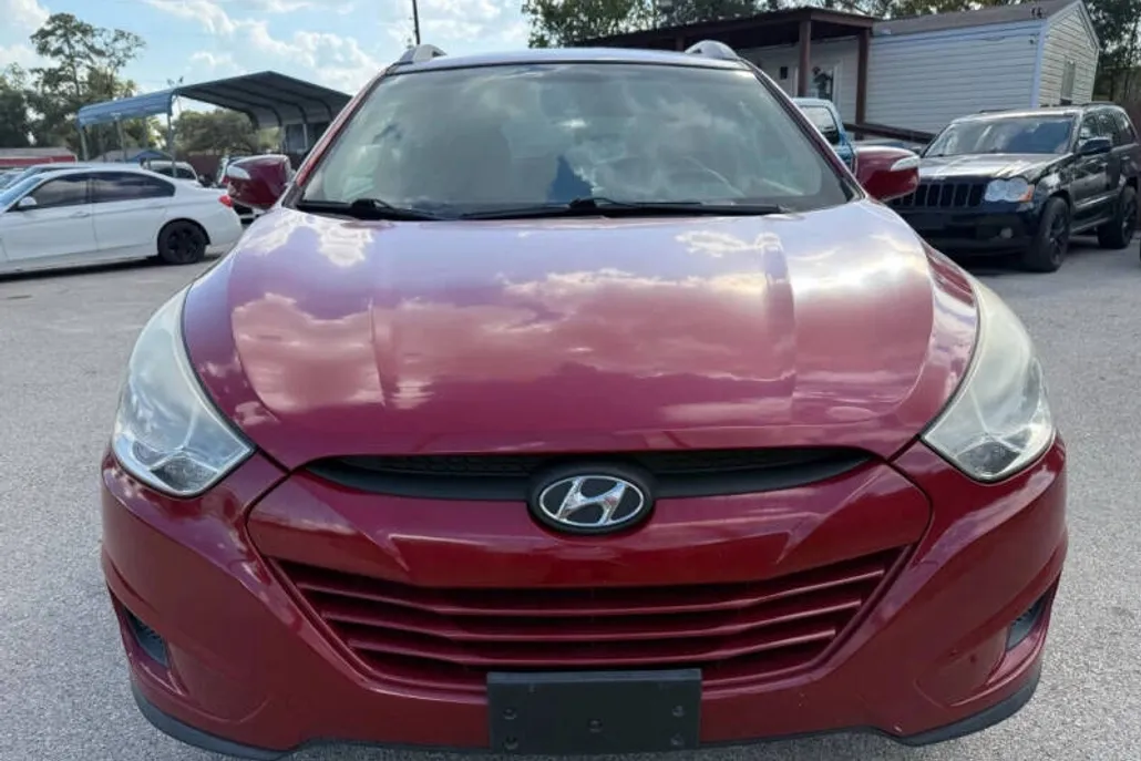 2012 Hyundai Tucson GLS Sport photo 1