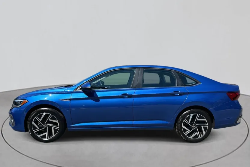 2022 Volkswagen Jetta 1.5T SEL photo 1