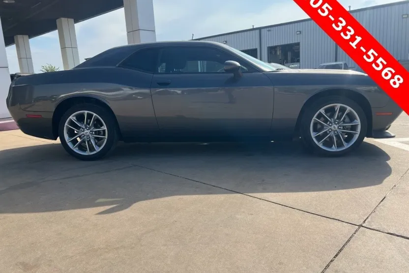 2022 Dodge Challenger GT photo 1