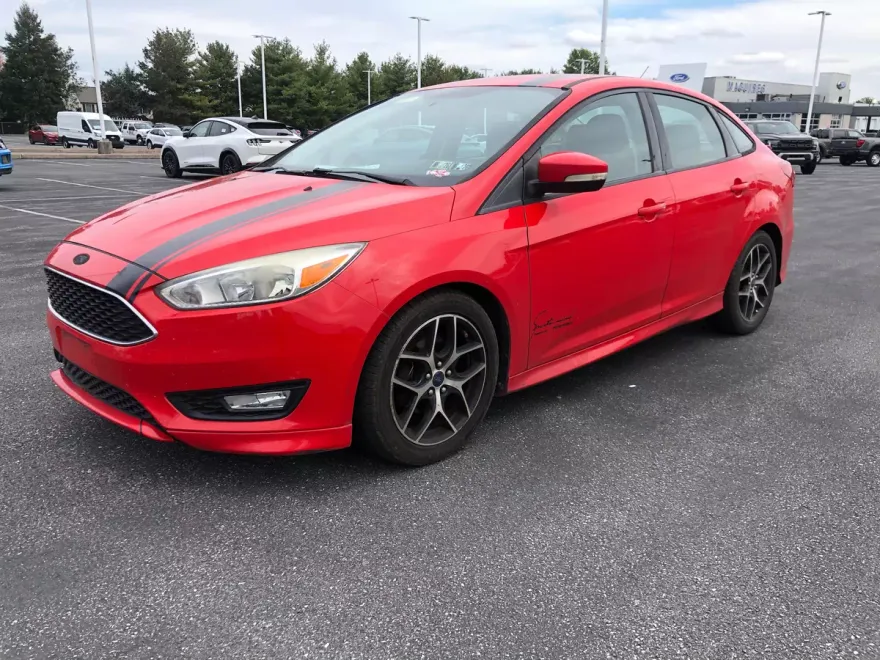 2016 Ford Focus SE photo 1