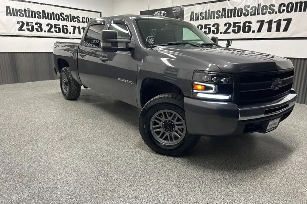 2011 Chevrolet Silverado 1500 LS photo 1
