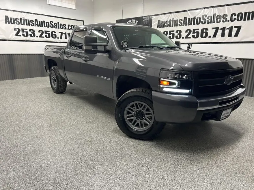 2011 Chevrolet Silverado 1500 LS photo 1