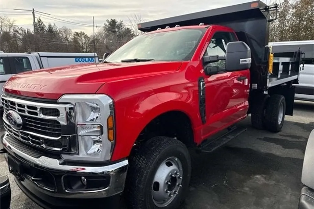 2024 Ford F-350 photo 1