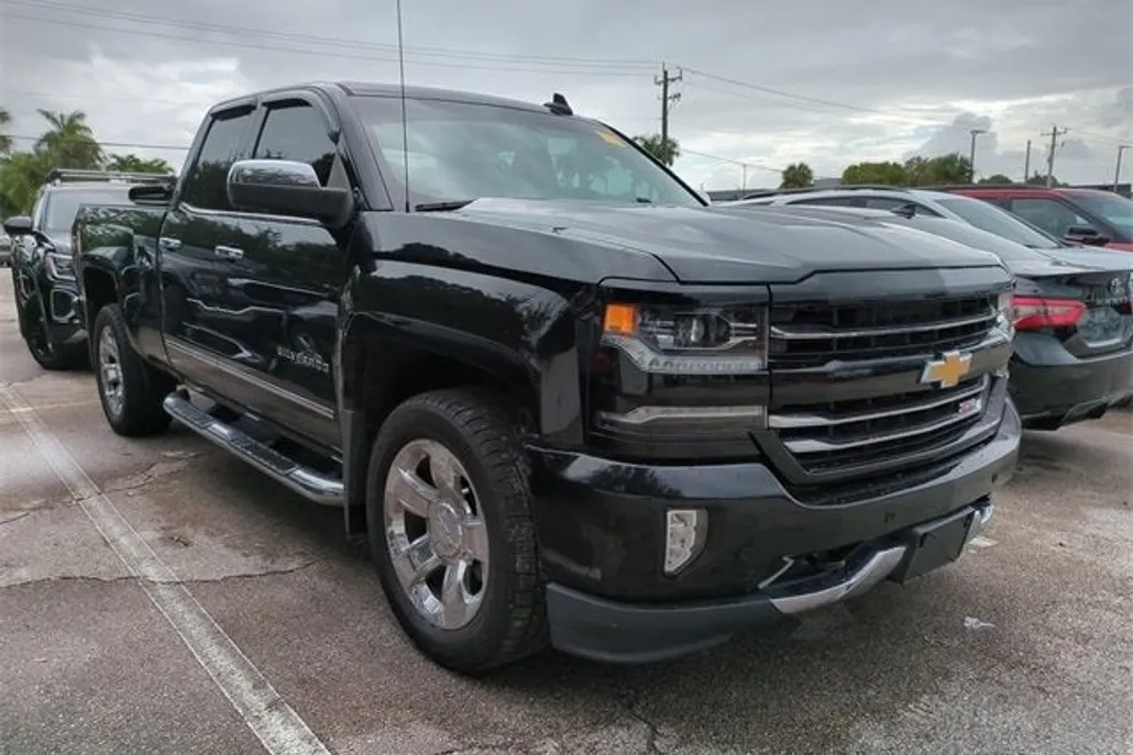 2018 Chevrolet Silverado 1500 LTZ photo 1